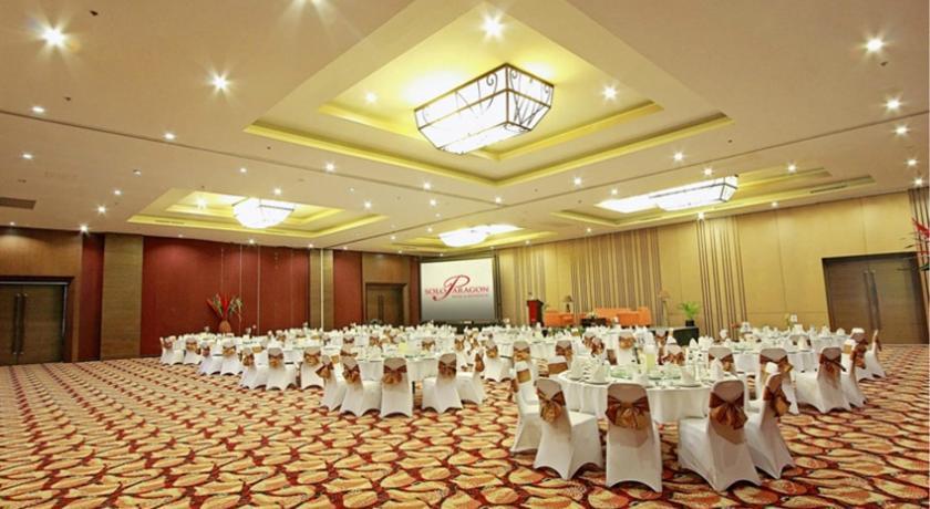 Apartemen 1 Bedroom Solo Paragon Surakarta Ngoại thất bức ảnh