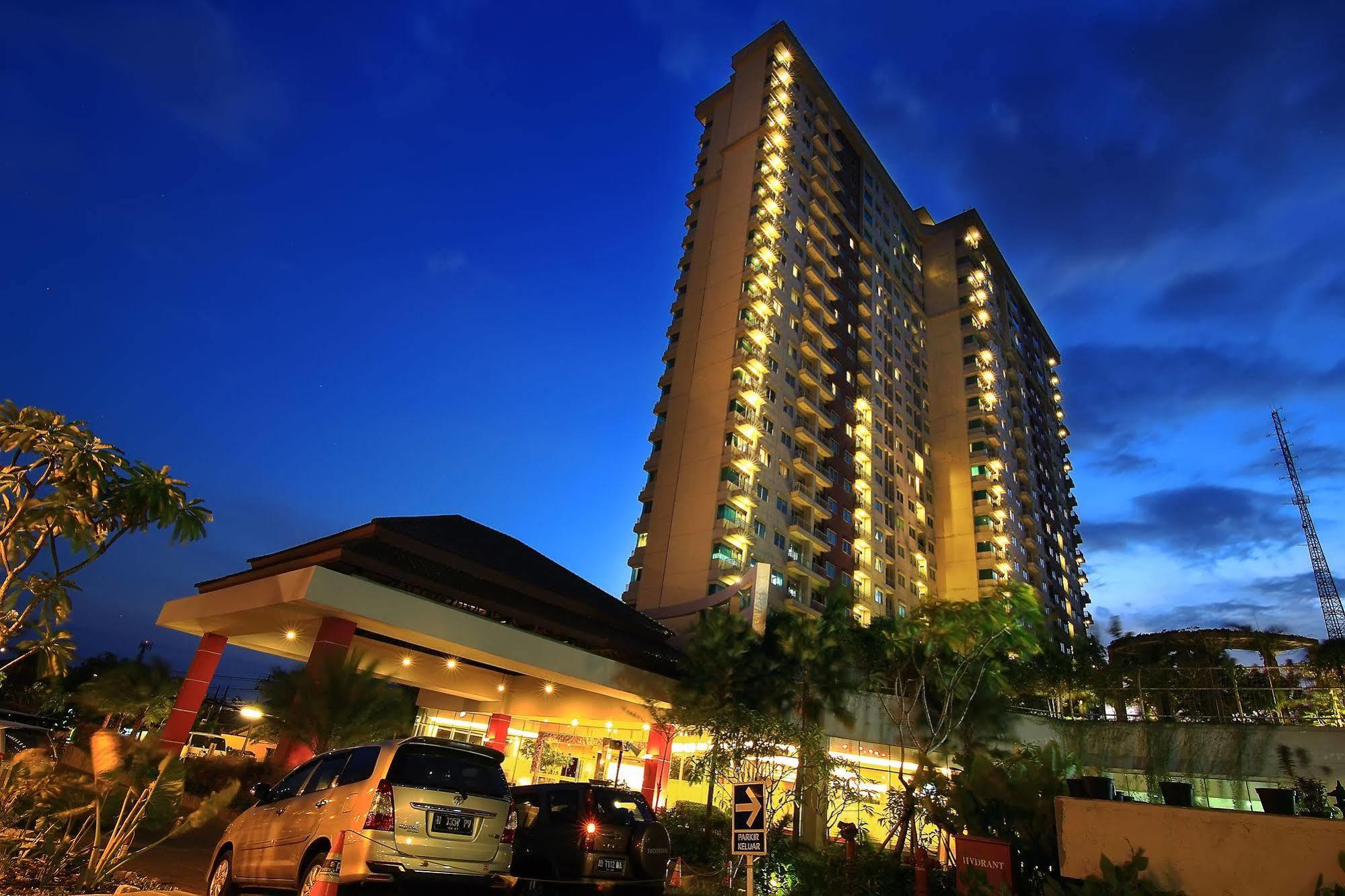 Apartemen 1 Bedroom Solo Paragon Surakarta Ngoại thất bức ảnh