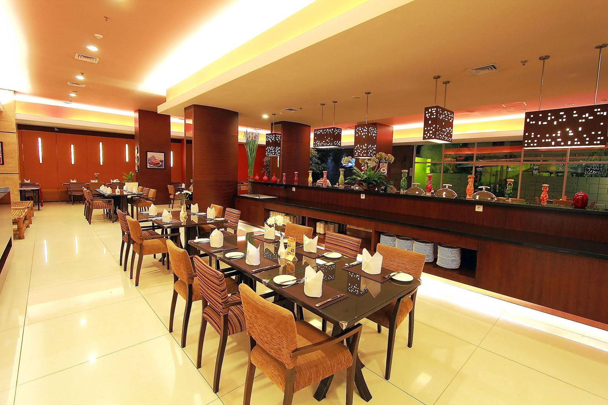 Apartemen 1 Bedroom Solo Paragon Surakarta Ngoại thất bức ảnh