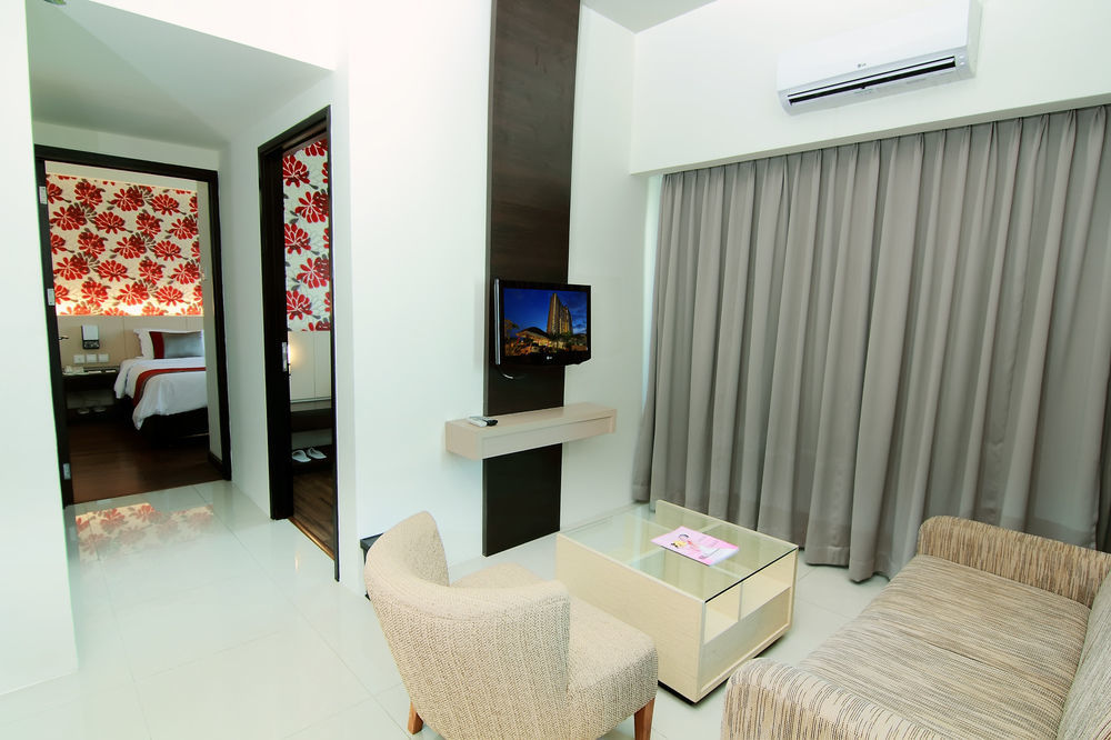 Apartemen 1 Bedroom Solo Paragon Surakarta Ngoại thất bức ảnh
